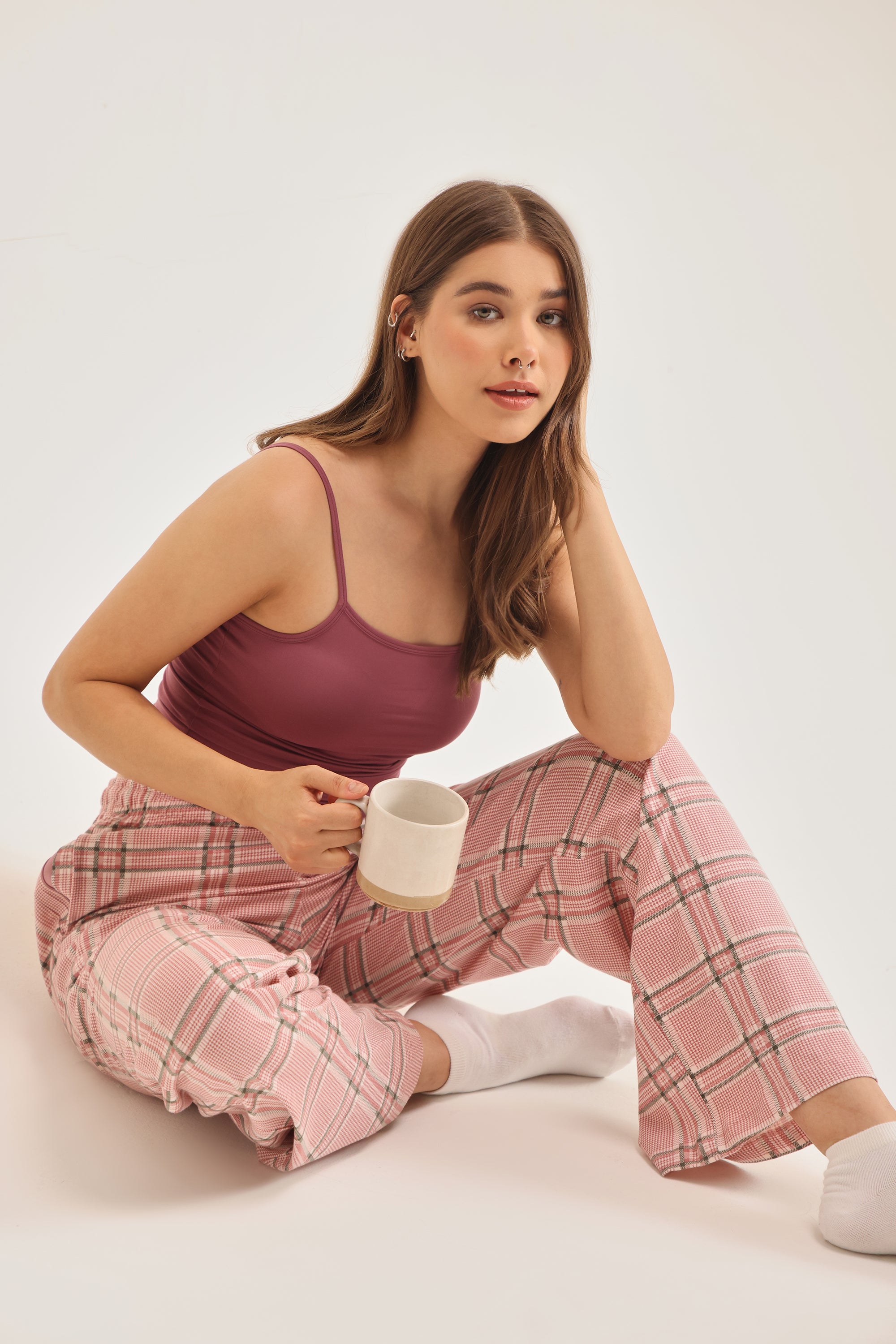 LOWER PEACHY PINK