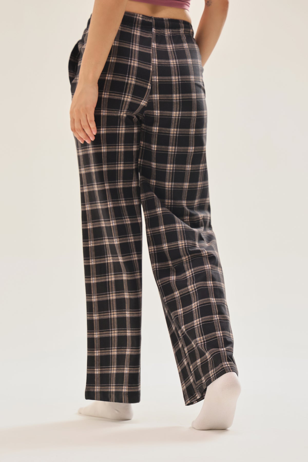 LOWER BLACK