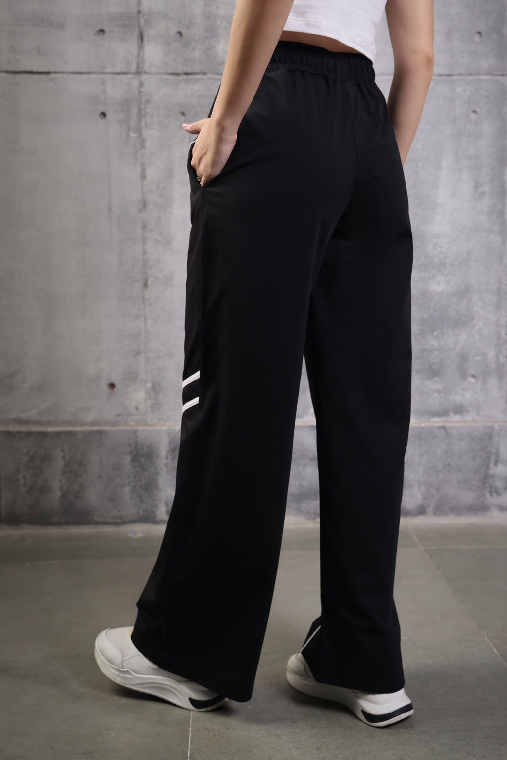 WIDE LEG LOWER BLACK