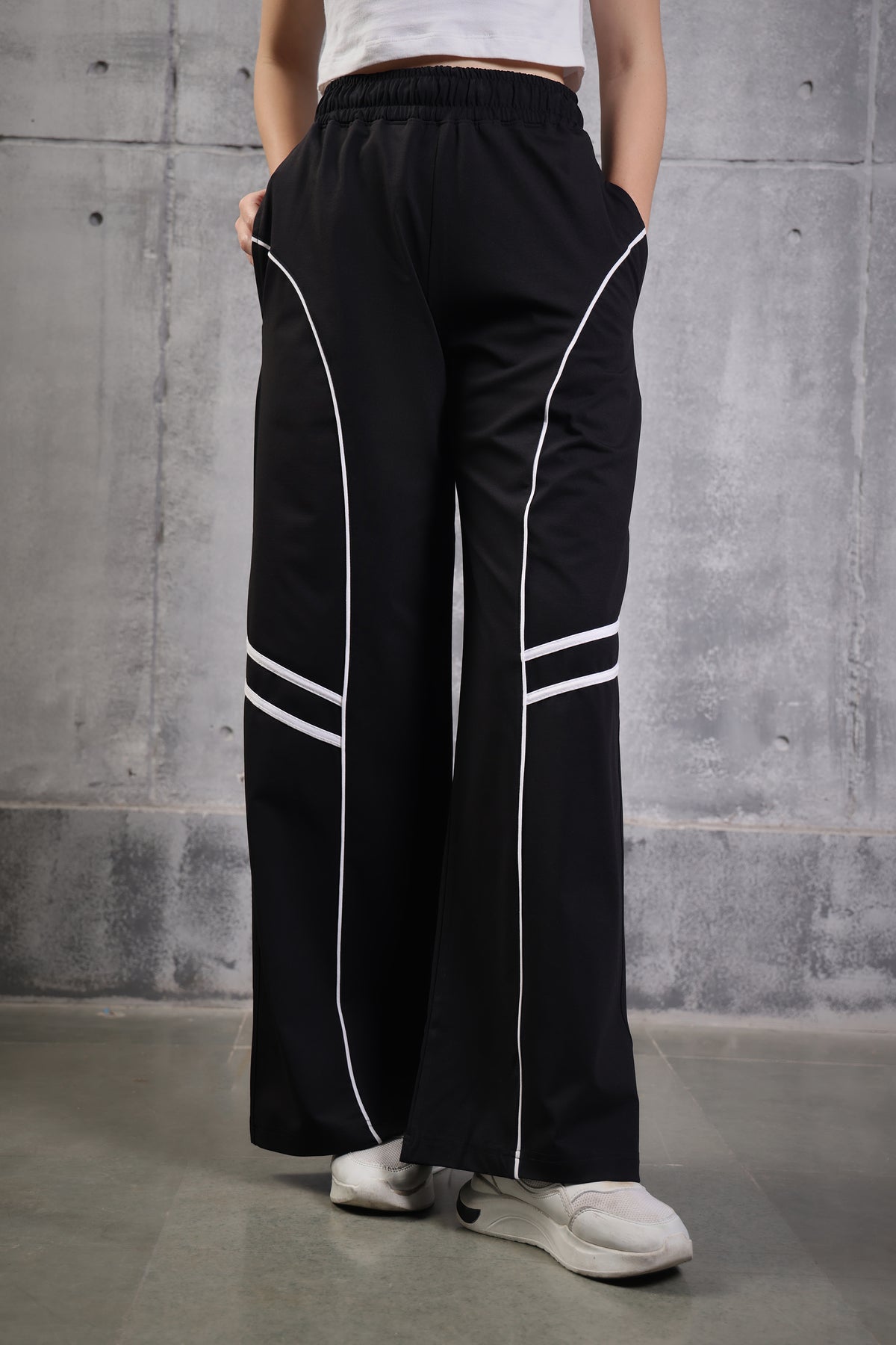 WIDE LEG LOWER BLACK