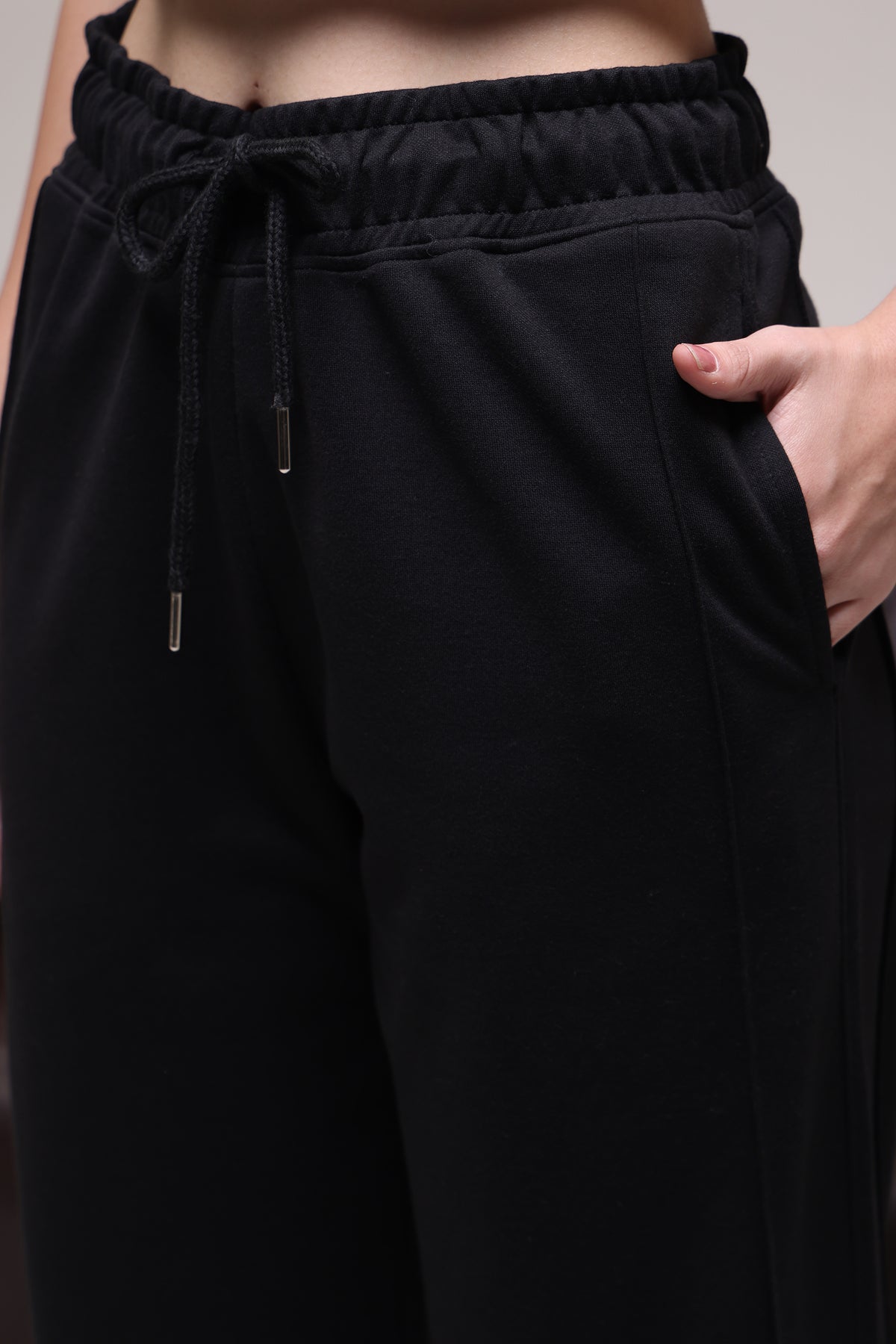 STRAIGHT FIT LOWER BLACK