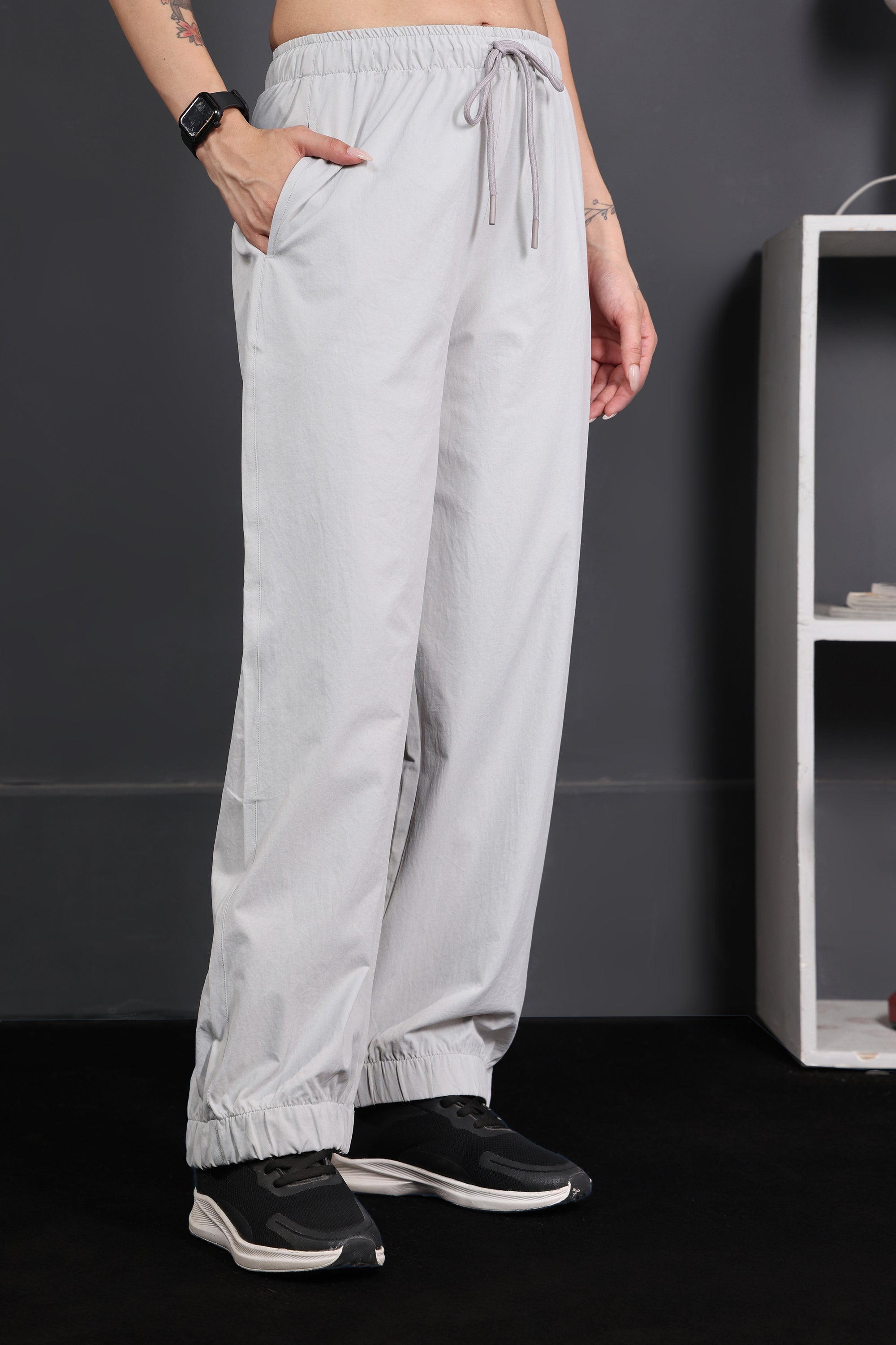 JOGGER MIST GREY